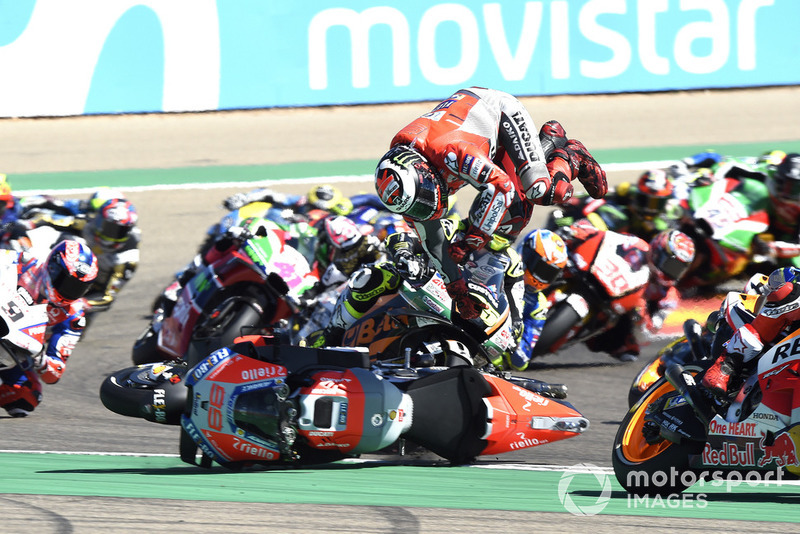 Jorge Lorenzo, Ducati Team chute au départ