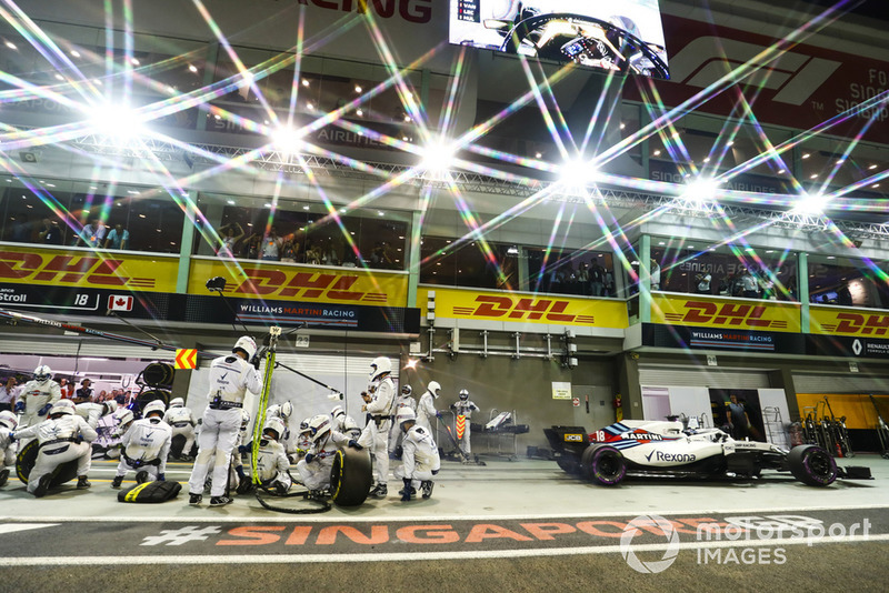 Lance Stroll, Williams FW41 sale de pits