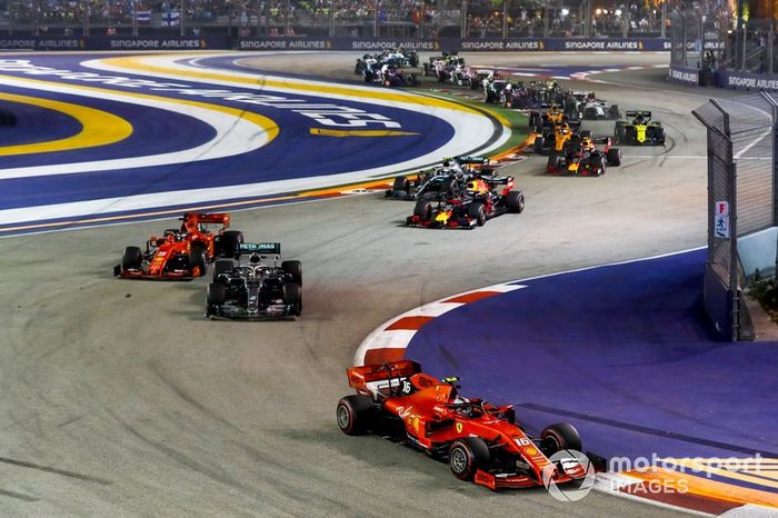 Arrancada, Charles Leclerc, Ferrari SF90 líder