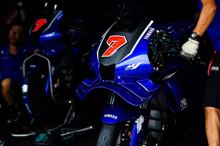 Augusto Fernandez, Yamaha Factory Racing bike detail