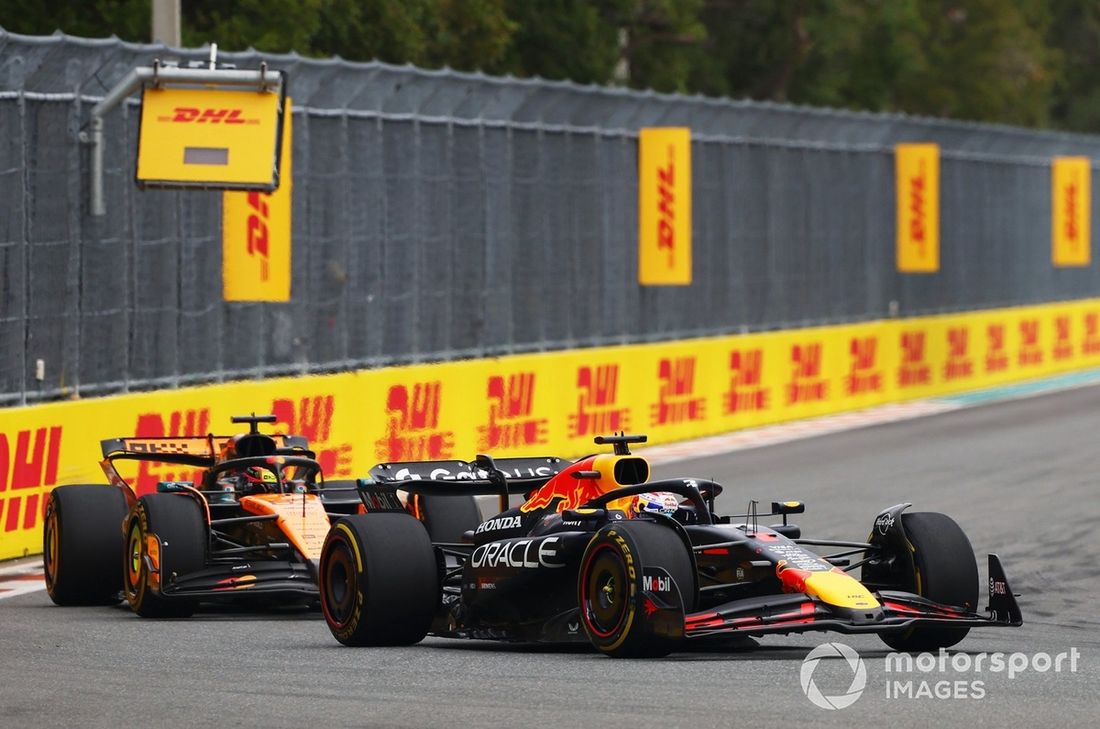 Oscar Piastri, McLaren, Max Verstappen, Red Bull Racing