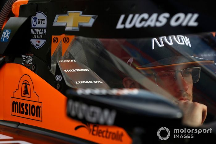 Patricio O'Ward, Arrow McLaren SP Chevrolet, crew