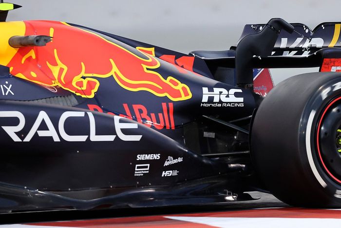 Lateral del Red Bull Racing RB18