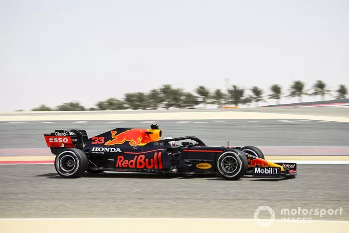 Max Verstappen, Red Bull Racing RB16B 