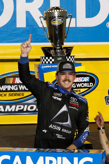 Brett Moffitt, Hattori Racing Enterprises, Toyota Tundra AISIN Group celebrates