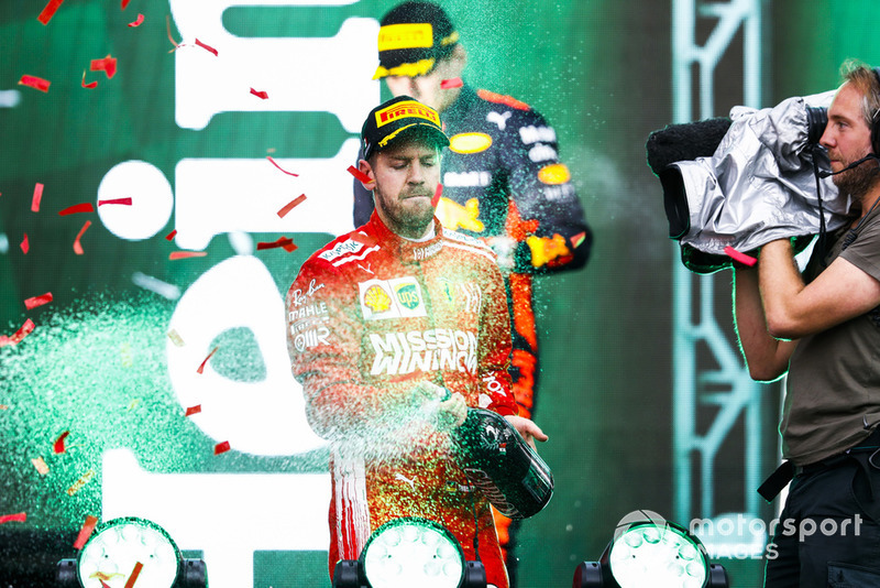 Podio: segundo lugar Sebastian Vettel, Ferrari