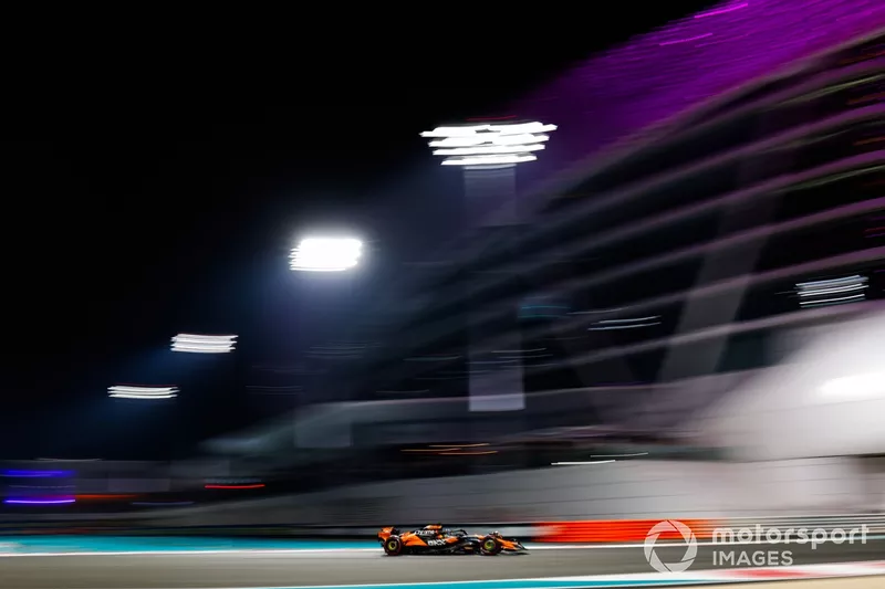 Oscar Piastri, McLaren MCL38