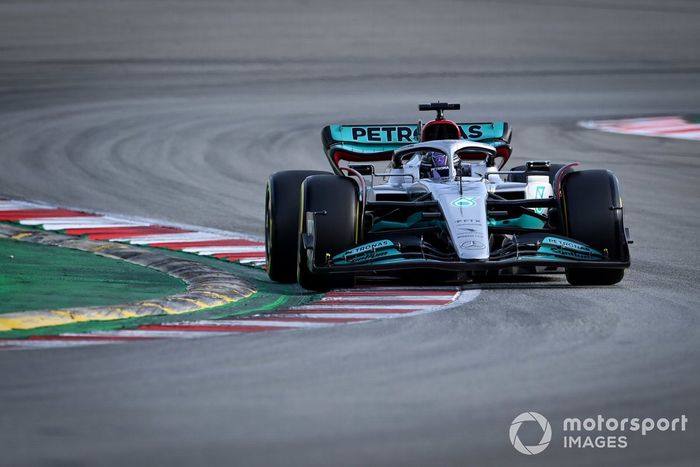 Lewis Hamilton, Mercedes W13