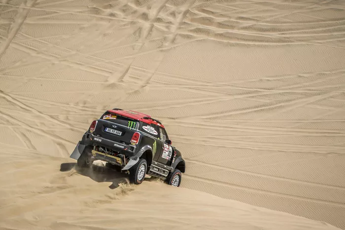 #302 X-Raid Team Mini: Nani Roma, Alex Haro