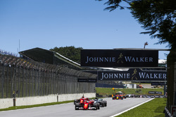 Sebastian Vettel, Ferrari SF70H, Valtteri Bottas, Mercedes AMG F1 W08, Kimi Raikkonen, Ferrari SF70H