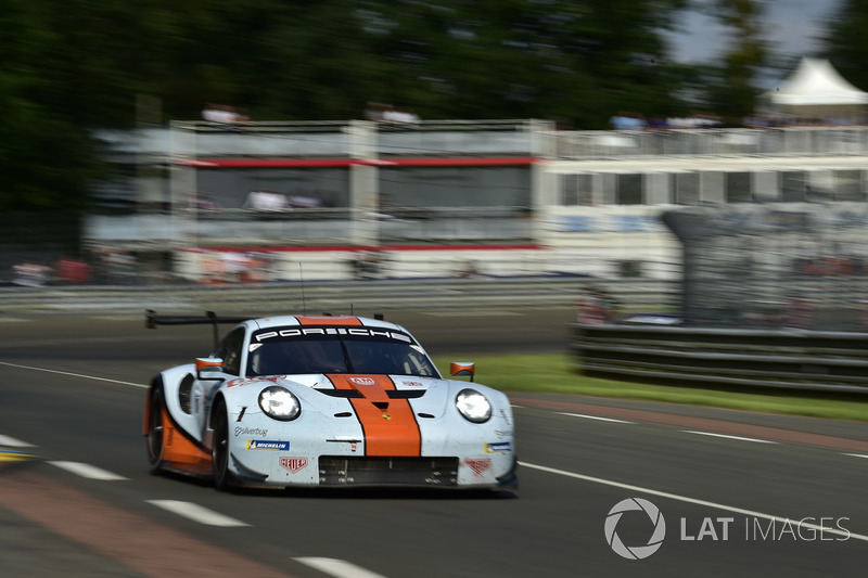 #86 Gulf Racing Porsche 911 RSR: Michael Wainwright, Benjamin Barker, Alex Davison