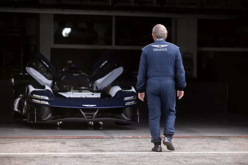 Jacky Ickx, Genesis Magma Racing Genesis
