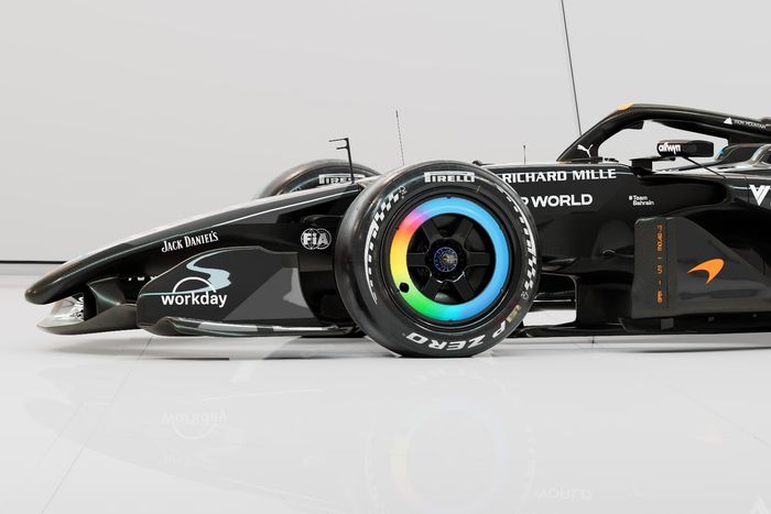 McLaren MCL40 Barcelona Test livery 