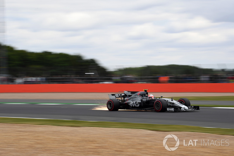 Kevin Magnussen, Haas F1 Team VF-17 sparks