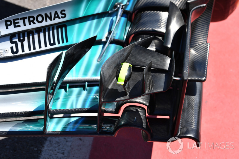 Mercedes-Benz F1 W08: Frontflügel