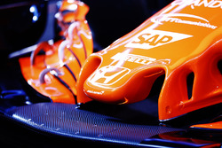 Détails du nez et logo Honda logo sur la McLaren MCL32