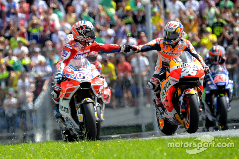 Ganador de la carrera, Andrea Dovizioso, Ducati Team y Dani Pedrosa, Repsol Honda Team