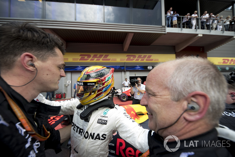Race winner Lewis Hamilton, Mercedes AMG F1, celebrates, his team in Parc Ferme
