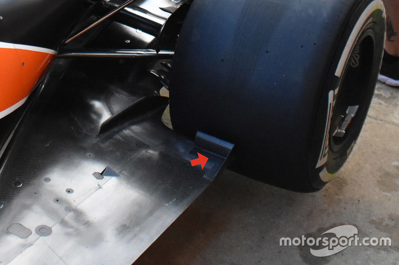 McLaren MCL32 floor detail