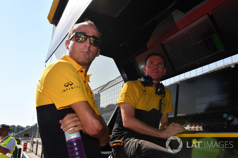 Robert Kubica, Renault Sport F1 y Alan Permane, Renault Sport F1 Team