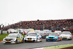  Start of the race  