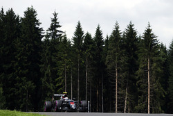 Jenson Button, McLaren MP4-31