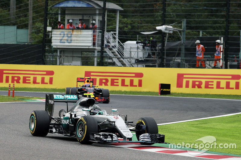 1. Nico Rosberg, Mercedes AMG F1 W07 Hybrid