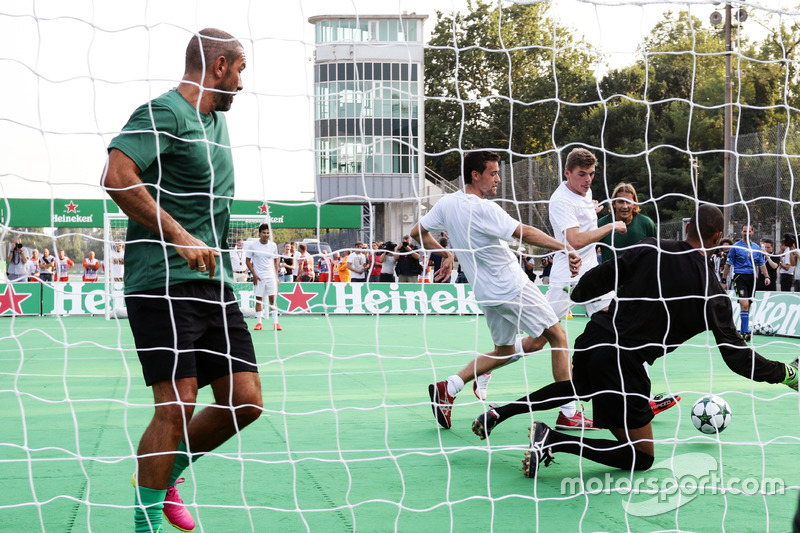 Jolyon Palmer, Renault Sport F1 Team and Max Verstappen, Red Bull Racing at the charity 5-a-side foo