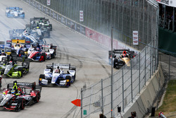 Startcrash: James Hinchcliffe, Schmidt Peterson Motorsports, Honda