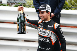 Sergio Perez, Sahara Force India F1 festeggia la sua terza posizione sul podio