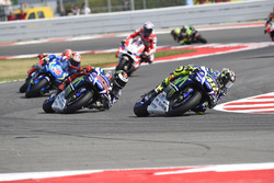 Valentino Rossi, Yamaha Factory Racing; Jorge Lorenzo, Yamaha Factory Racing