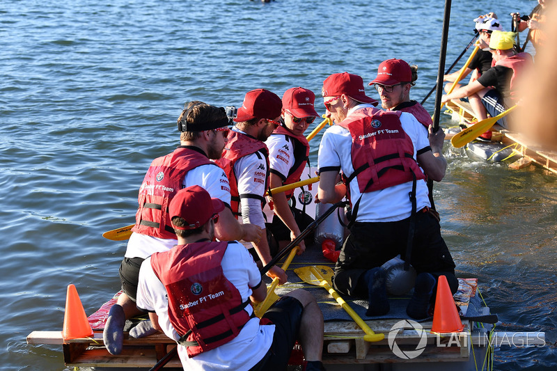 Sauber at the raft race