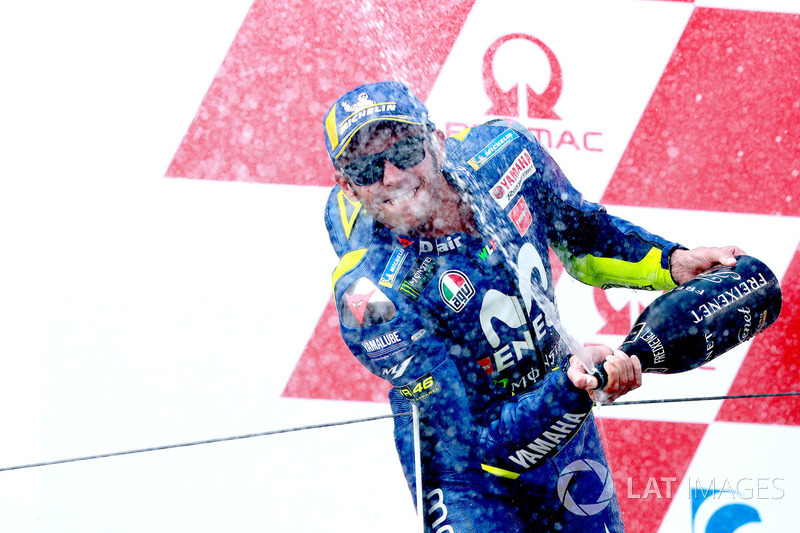 Podio: il secondo classificato Valentino Rossi, Yamaha Factory Racing