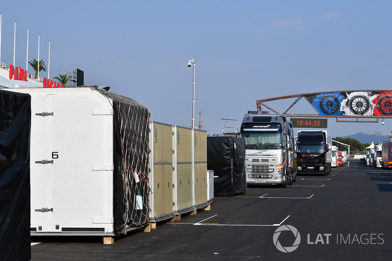 Casse e camion