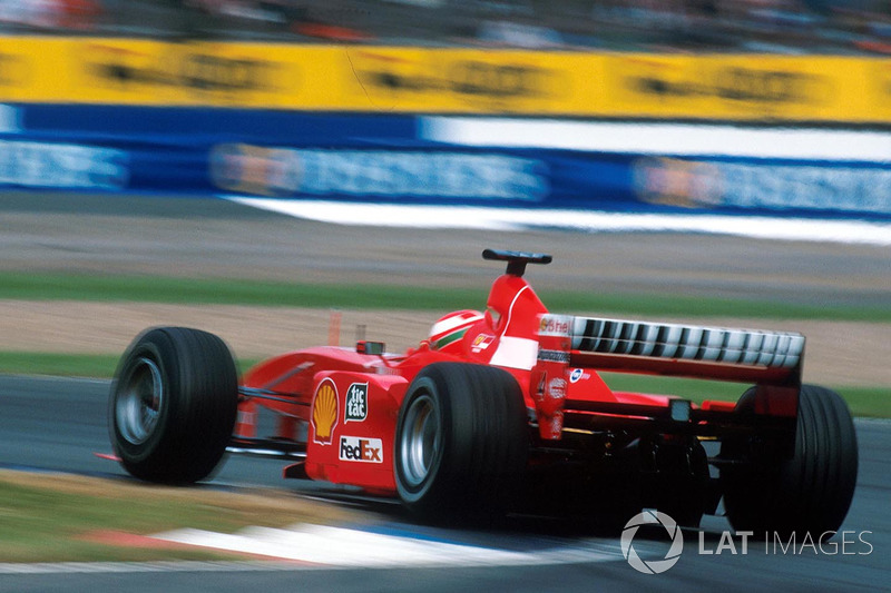 El sábado, después la ronda de calificación, Hakkinen ganó la pole position con un tiempo de 1:24.804, por delante de Schumacher, con 0.419 segundos. Coulthard ocupó el tercero, perdiendo ante su compañero por 0.790 segundos; detrás de él quedó Irvine.