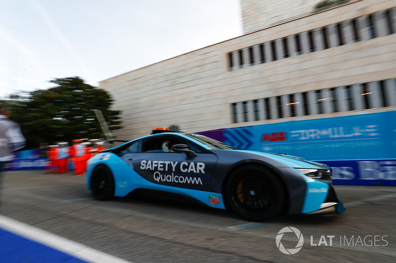 BMW i8 Qualcomm Safety Car