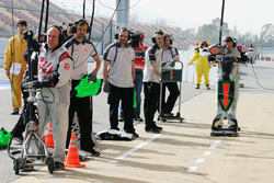 Haas F1 Team, Mechaniker in der Box