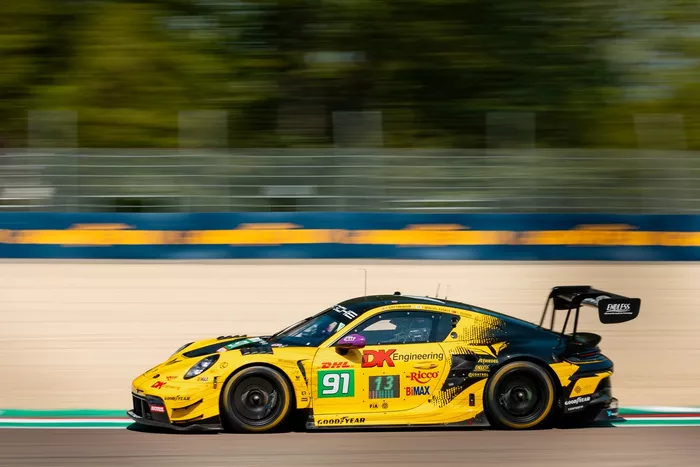 #91 Manthey Dk Engineering Porsche 911 GT3 R: James Cottingham, Timur Boguslavskiy, Ayhancan Guven