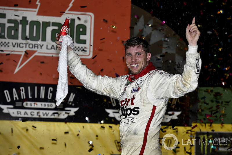 Darlington (South Carolina): Denny Hamlin (Gibbs-Toyota) *