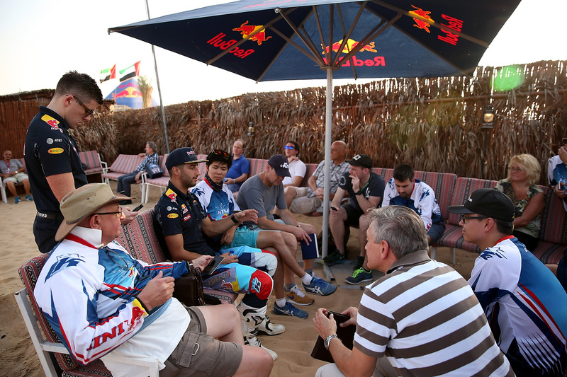Daniel Ricciardo, Red Bull Racing habla con los medios