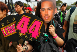 Lewis Hamilton, Mercedes AMG F1 fans