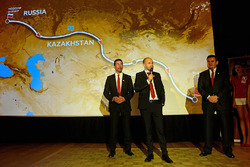Frédéric Lequien, director del Silk Way Rally, y Luc Alphand