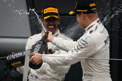 Race winner Lewis Hamilton, Mercedes AMG F1 and Valtteri Bottas, Mercedes AMG F1 celebrate on the podium