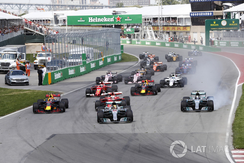 Start: Lewis Hamilton, Mercedes AMG F1 W08, Max Verstappen, Red Bull Racing RB13, Sebastian Vettel, Ferrari SF70H, Valtteri Bottas, Mercedes AMG F1 W08, Kimi Raikkonen, Ferrari SF70H