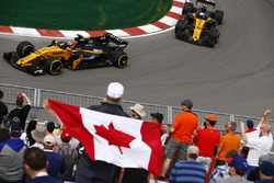 Nico Hulkenberg, Renault Sport F1 Team RS17, Jolyon Palmer, Renault Sport F1 Team RS17