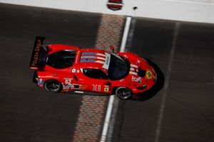 #62 Risi Competizione Ferrari 296 GT3: Daniel Serra, Davide Rigon