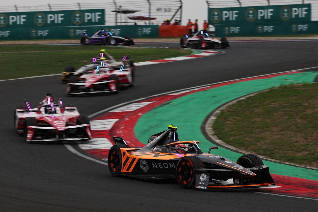 Taylor Barnard, Equipo NEOM McLaren de Fórmula E