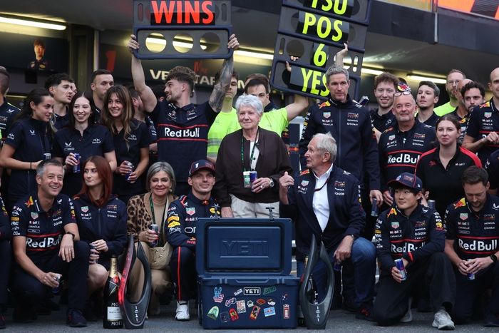 Max Verstappen, Red Bull Racing, Yuki Tsunoda, Red Bull Racing Team