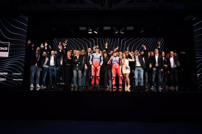 L'équipe Gresini durant la présentation
