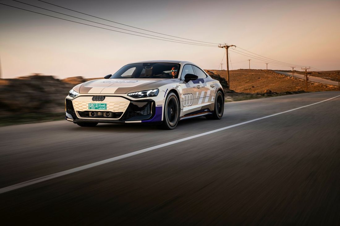 Audi RS E-Tron GT Performance 2025